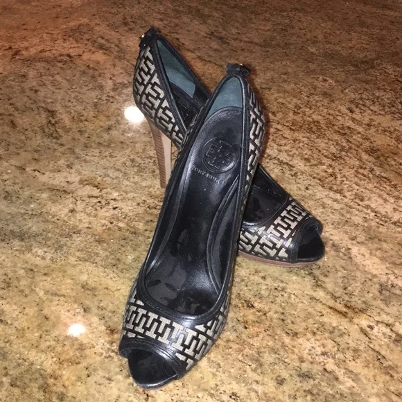 Tory Burch Reagan Heels Open Toe Stilettos Black/Cream - Size 9 - Picture 11 of 16